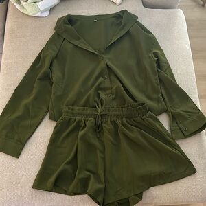 Two-piece shorts set